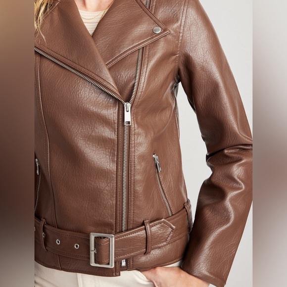 Faux-leather Belted jacket - Picture 2 of 3